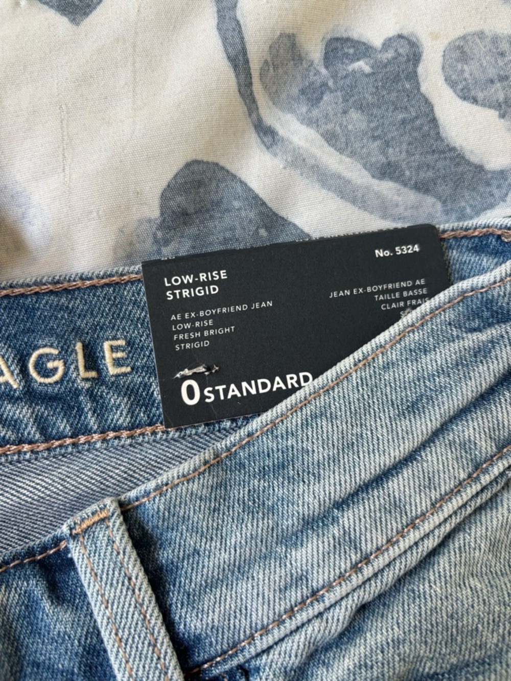 American Eagle Outfitters Low-Rise Boyfriend Jeans - Light Blue
